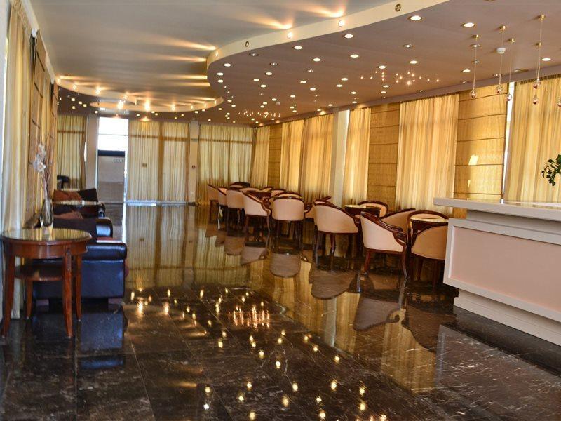Alexandros Hotel 4*