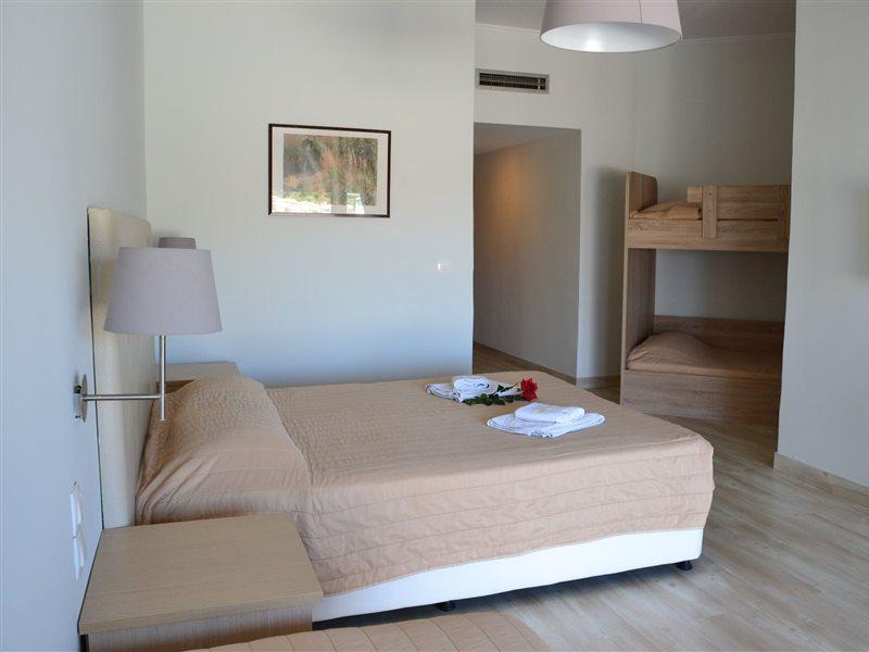 Alexandros Hotel Perama (Corfu)