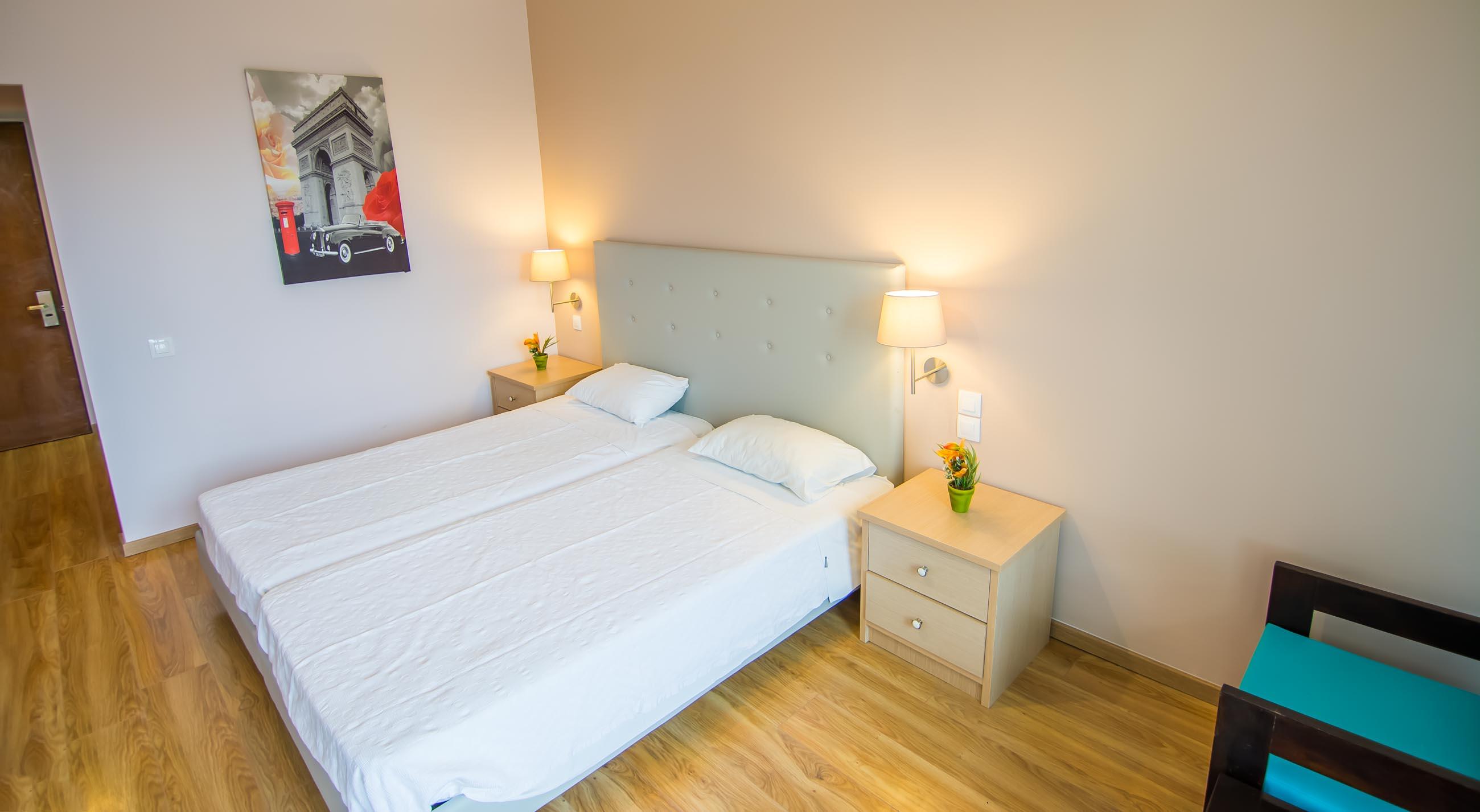 Alexandros Hotel