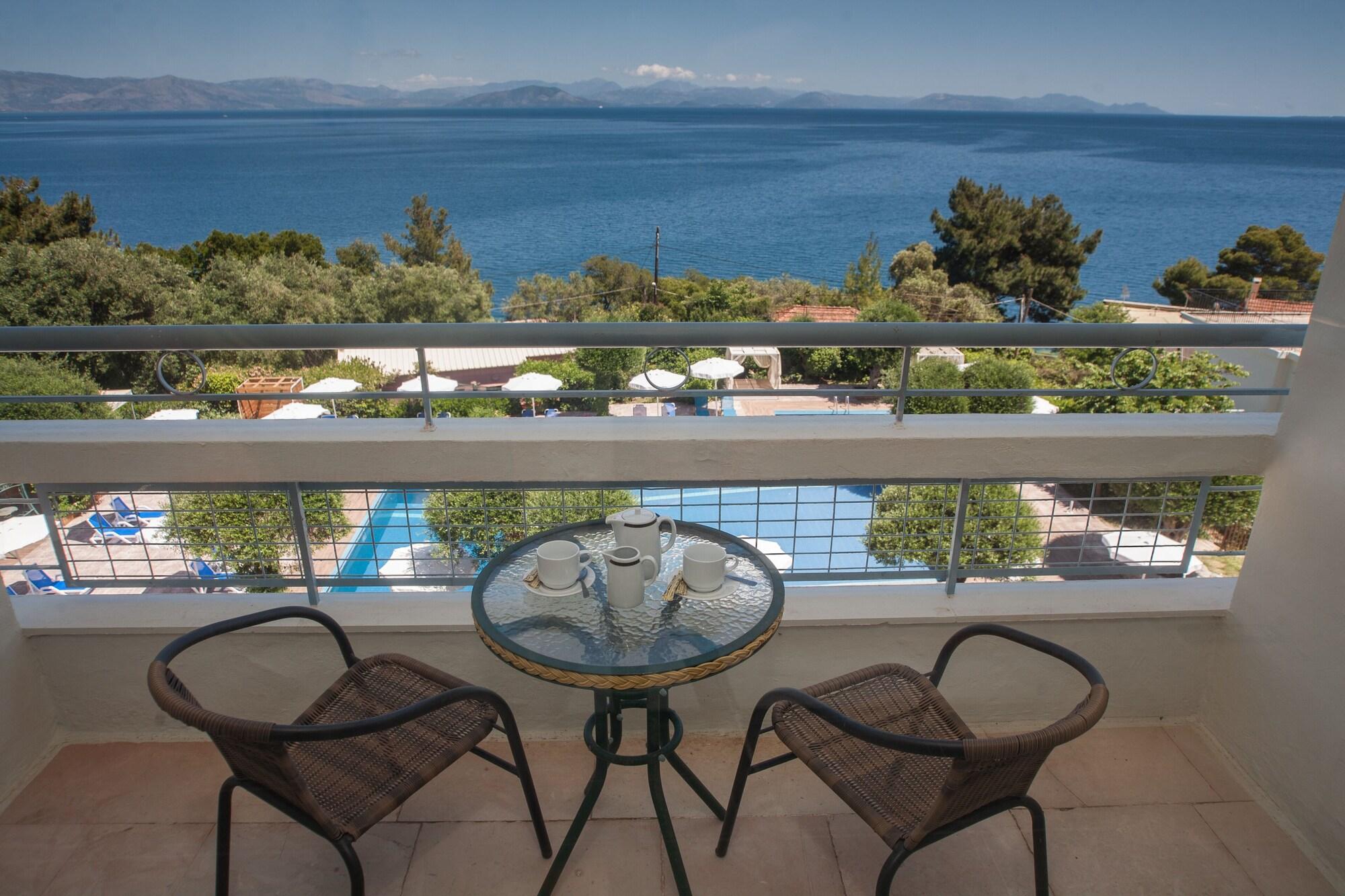 Alexandros Hotel 4*