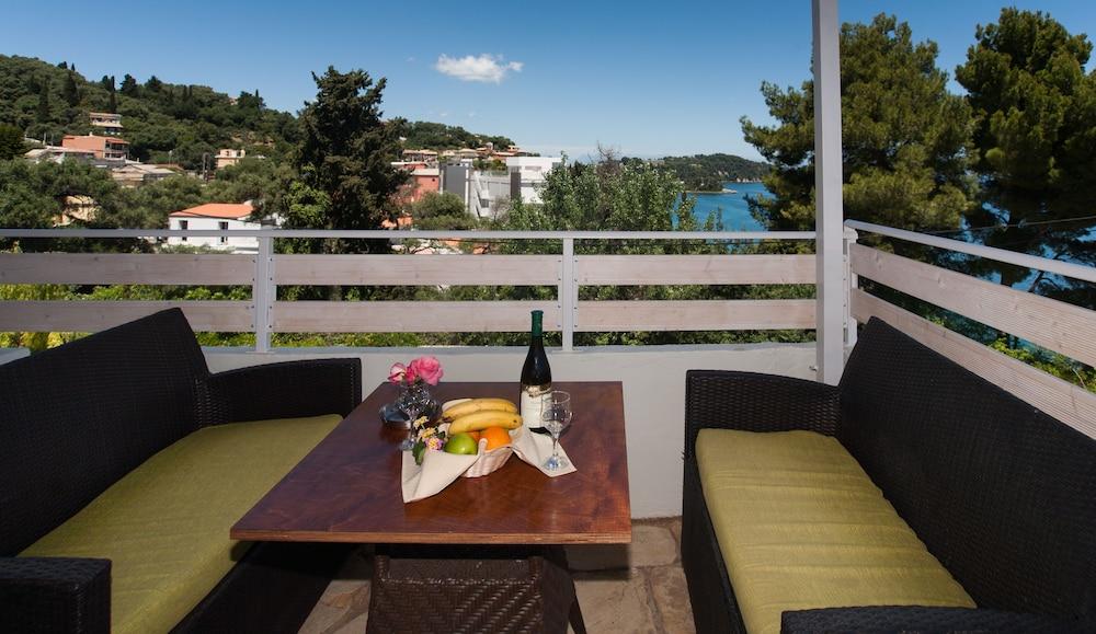 Alexandros Hotel Perama (Corfu)