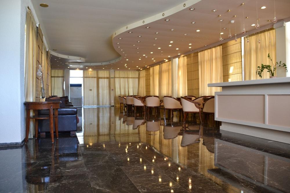Hotel Alexandros 4*