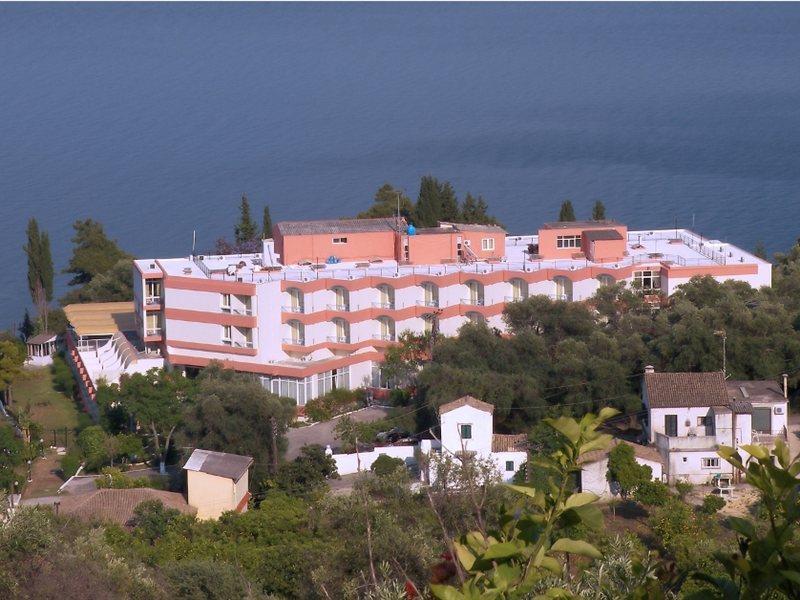 Alexandros Hotel 4*