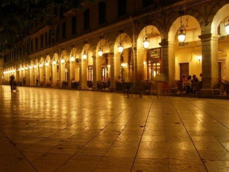 Alexandros Hotel 4*
