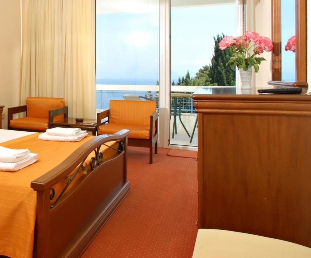 Hotel Alexandros 4*