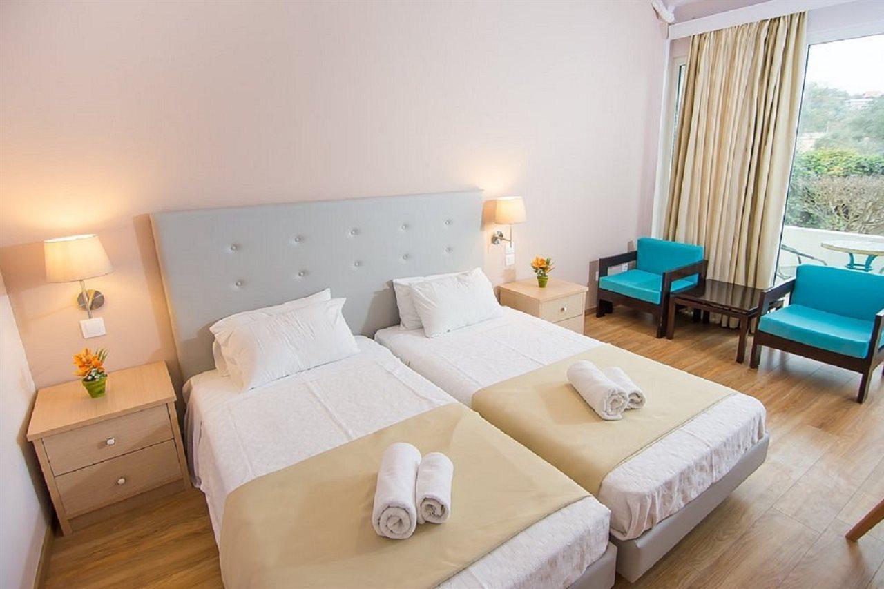 Alexandros Hotel Perama (Corfu)