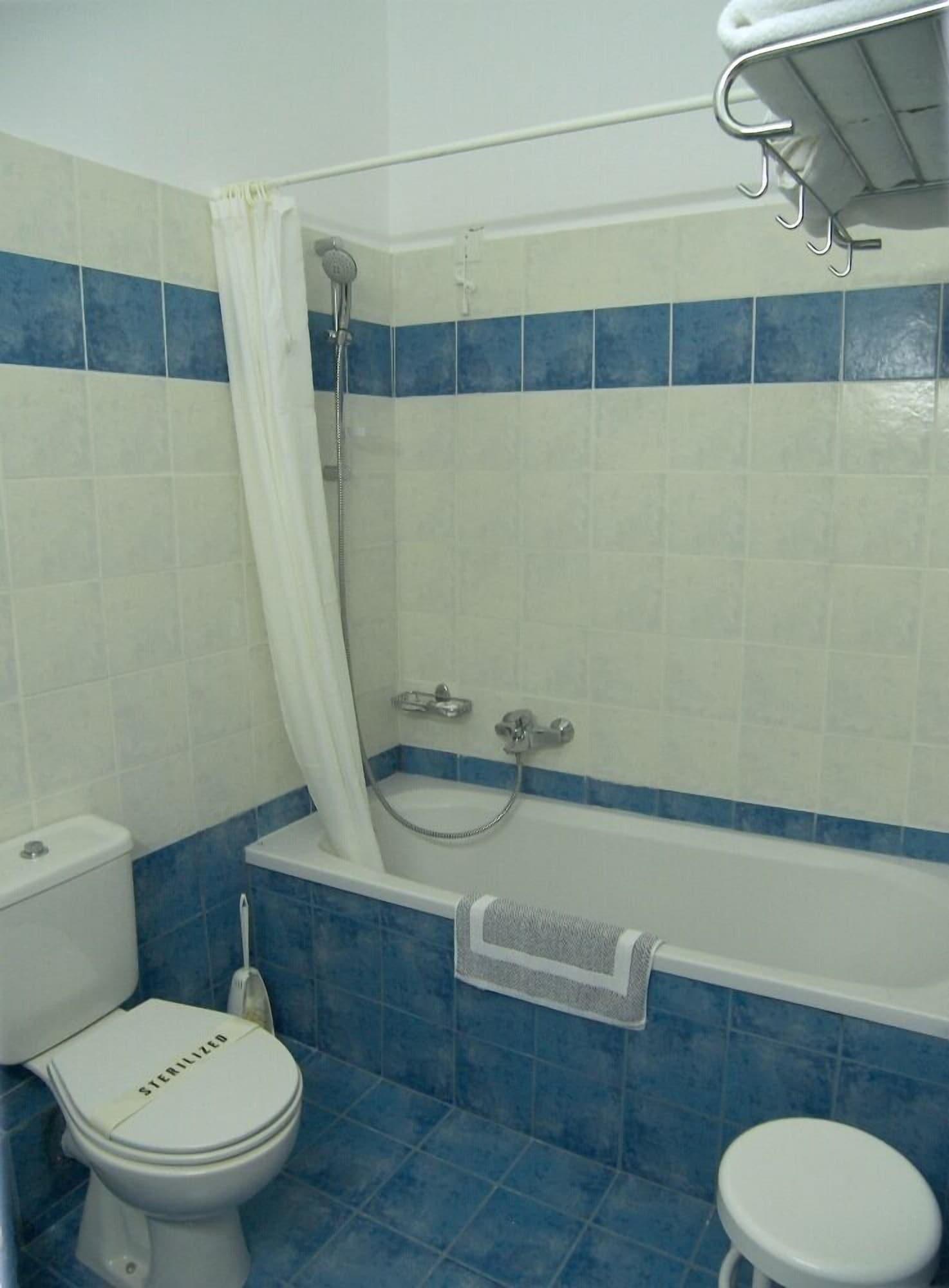 Hotel Alexandros 4*