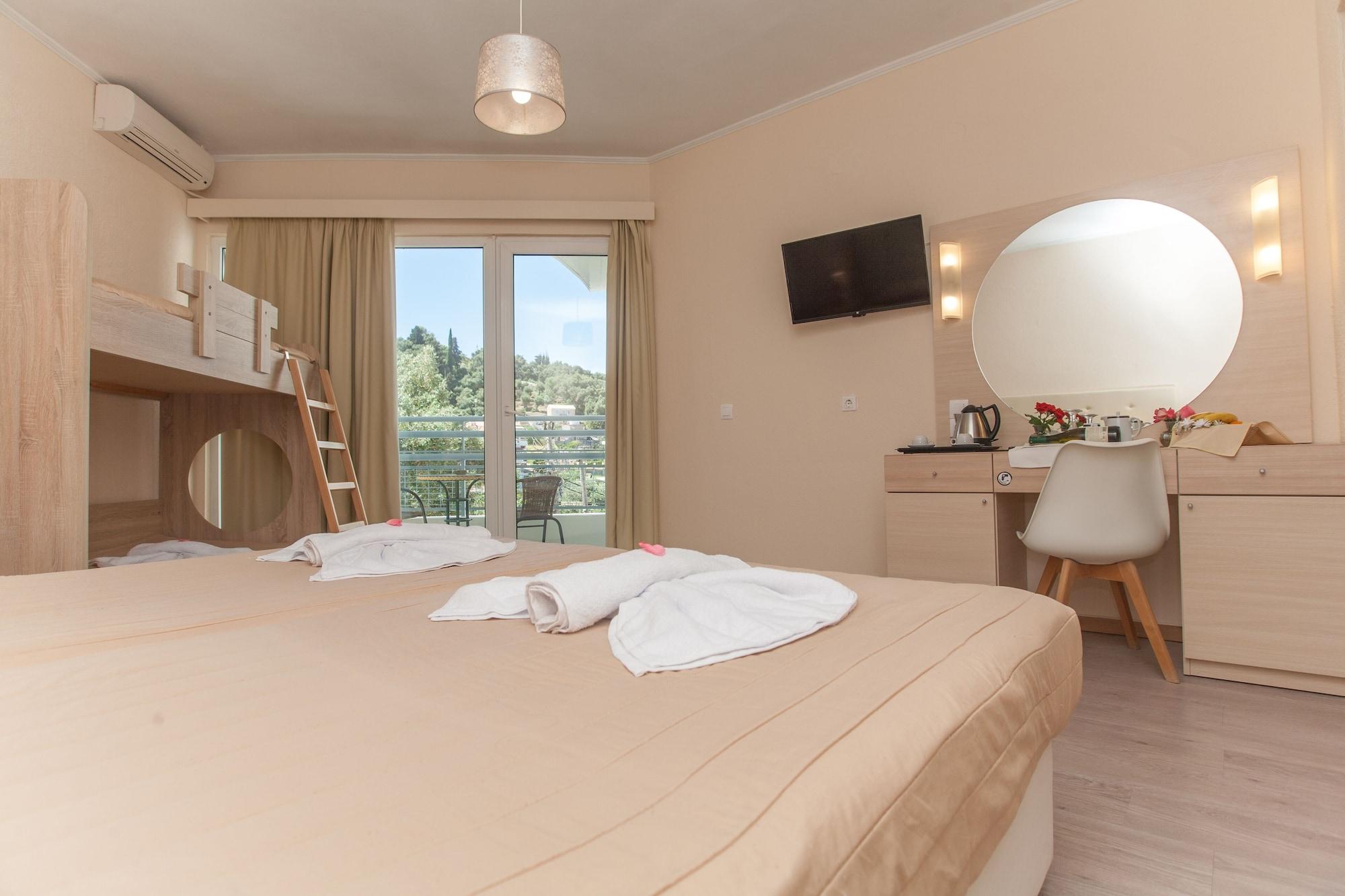Alexandros Hotel