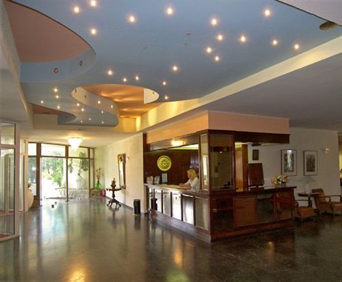 Alexandros Hotel 4*