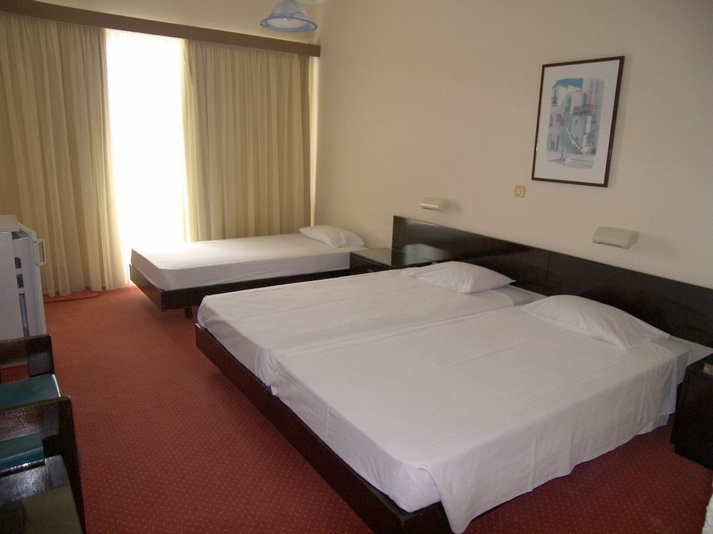 Alexandros 4* Perama (Corfu)